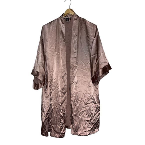 Victoria's Secret Intimates & Sleepwear Vs Victorias Secret Kimono